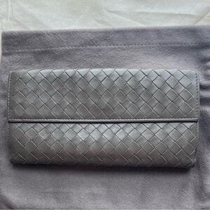 EUC Bottega Veneta Intrecciato Snap Long Leather Wallet Brown Grey Color